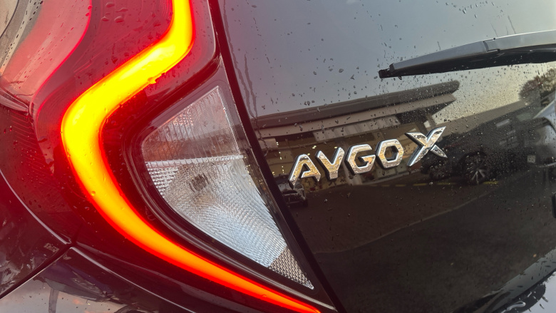 Toyota Aygo X 1.0 VVT-i Edge 5dr Petrol Hatchback